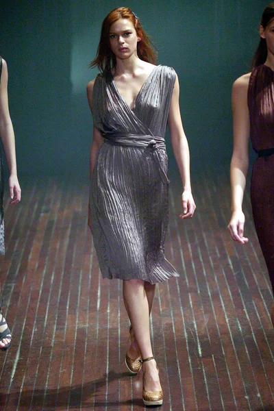 Look 48